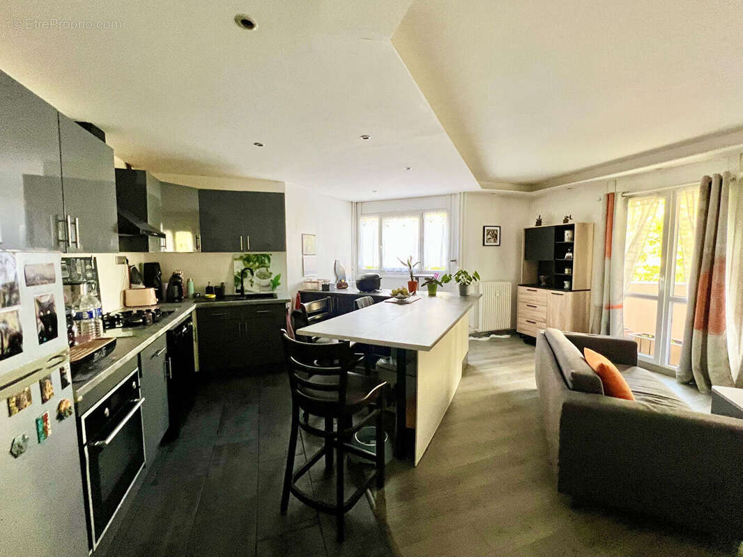 Appartement à ERAGNY