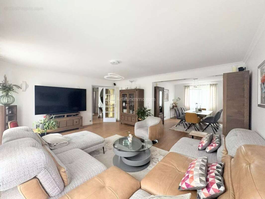 Maison à CHAMPS-SUR-MARNE