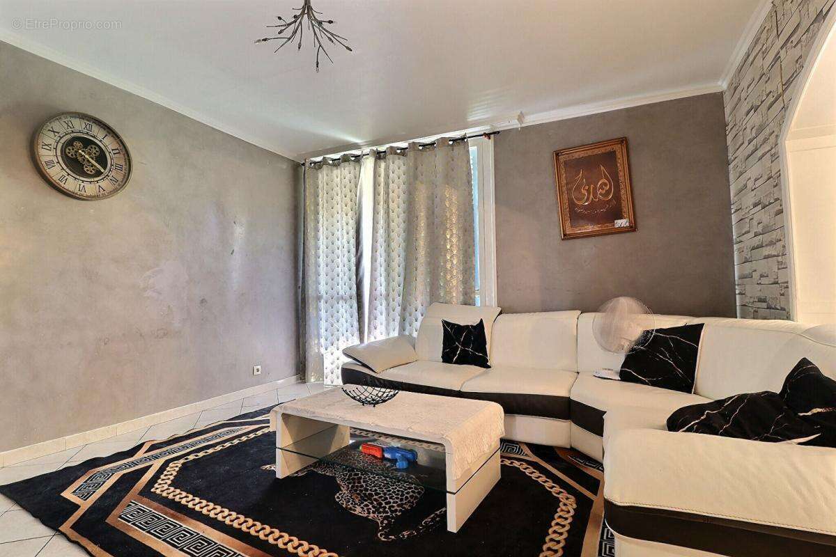 Appartement à MONTELIMAR