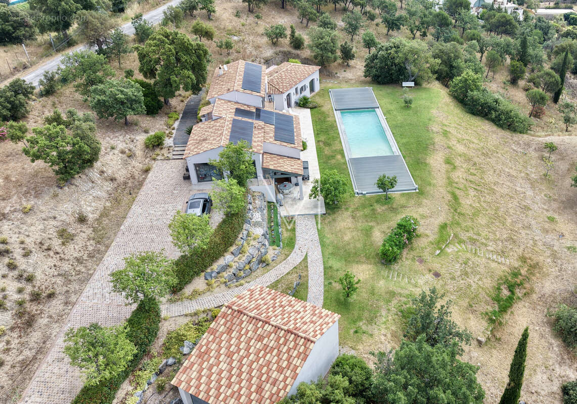 Maison à PLAN-DE-LA-TOUR