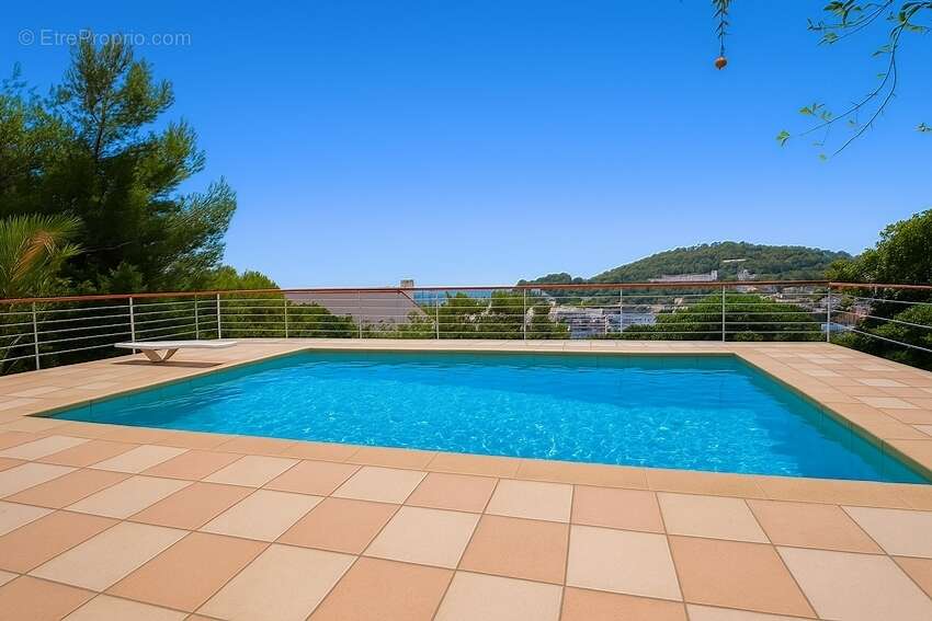 Maison à SAINT-MANDRIER-SUR-MER