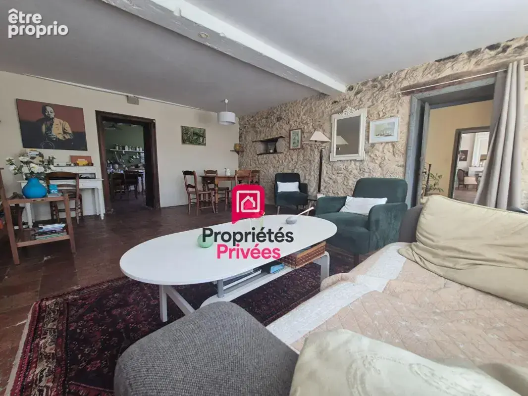 Ensemble immobilier de caractère de 290 m2 avec Gîte - Noaillan - photo 10