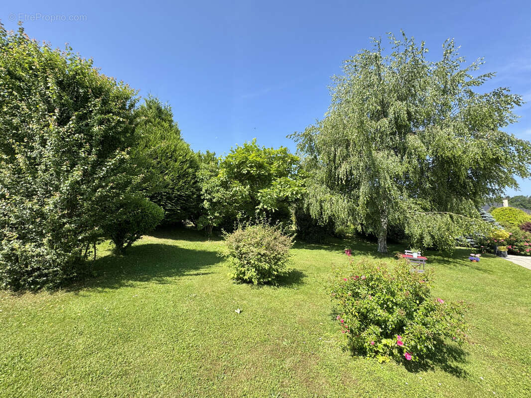 Maison à PERS-JUSSY