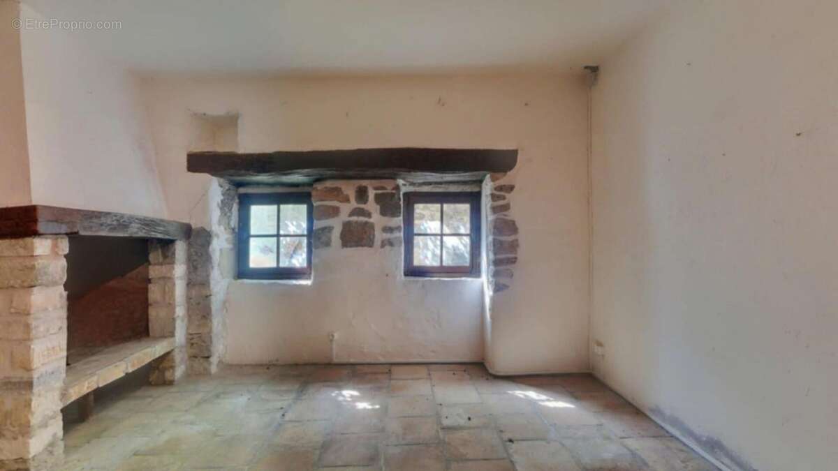 Maison à ROCHEBAUDIN