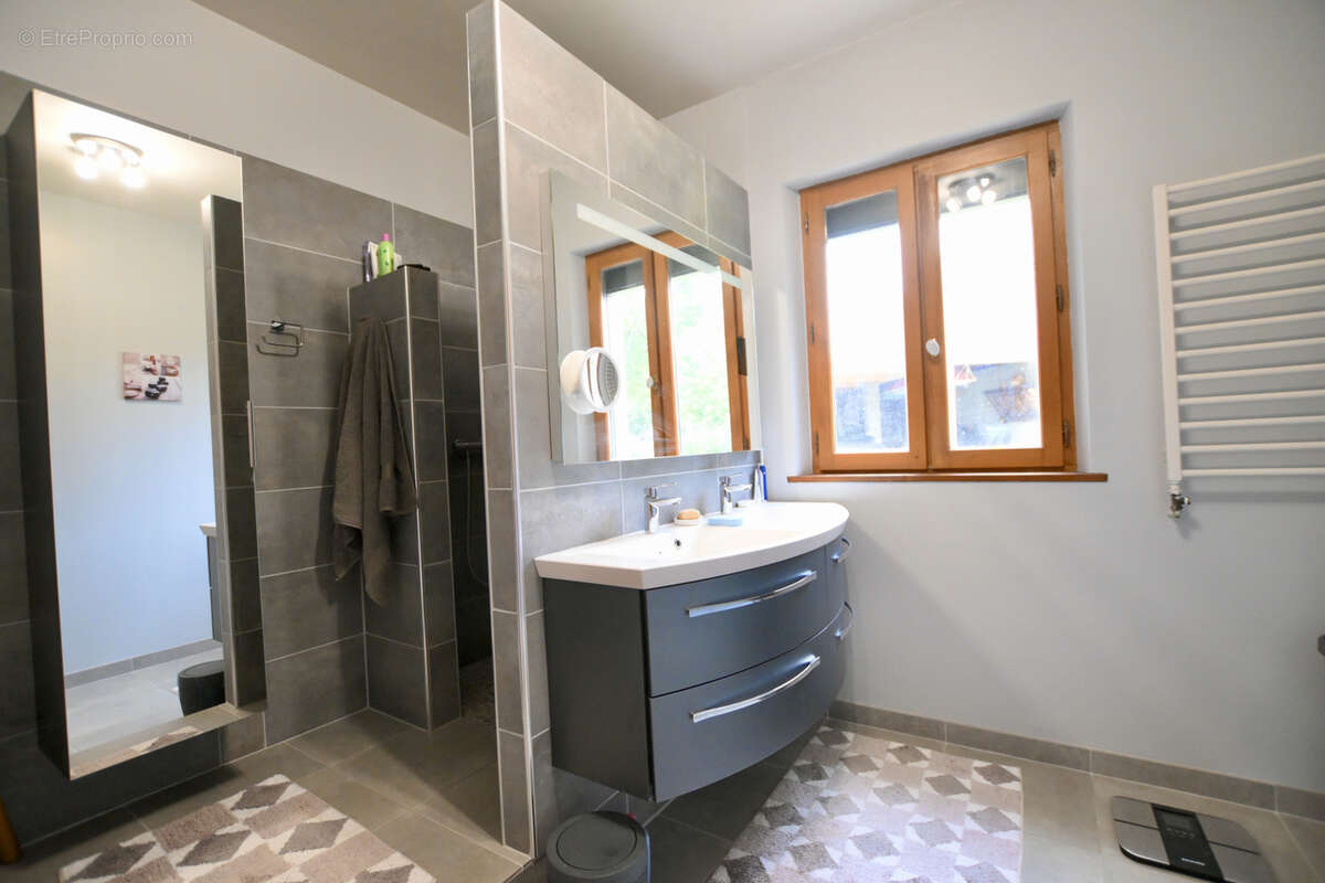 Maison à COURCELLES-FREMOY