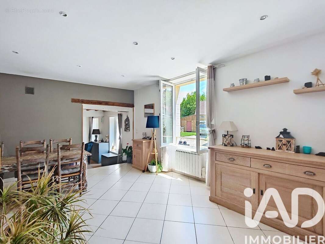 Maison 106 m² à Blaru  - photo 7