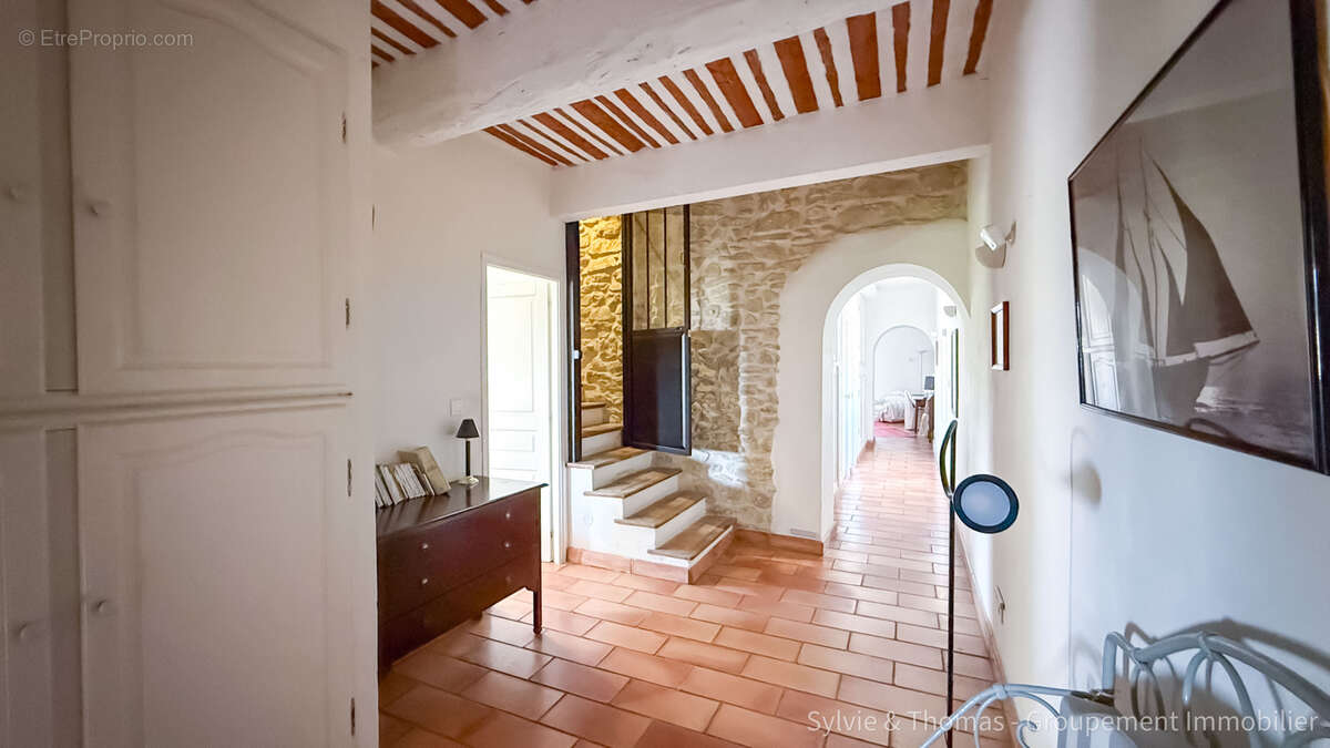 Maison à CADEROUSSE