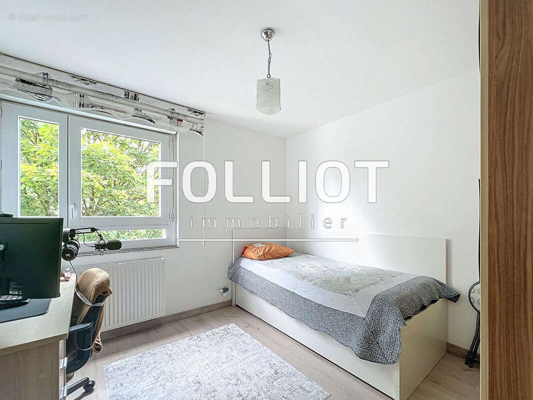 Appartement à FOUGERES