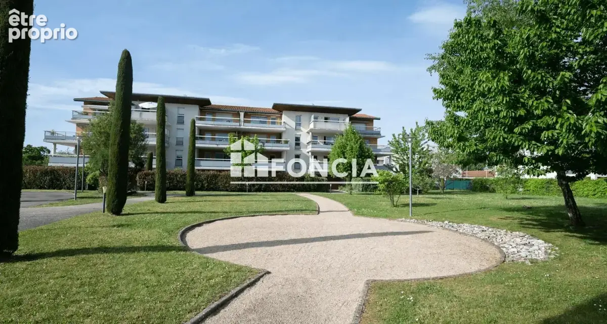 Appartement à vendre – Résidence de standing avec parc arboré, terrasse 27 m², garage et parking - photo 3
