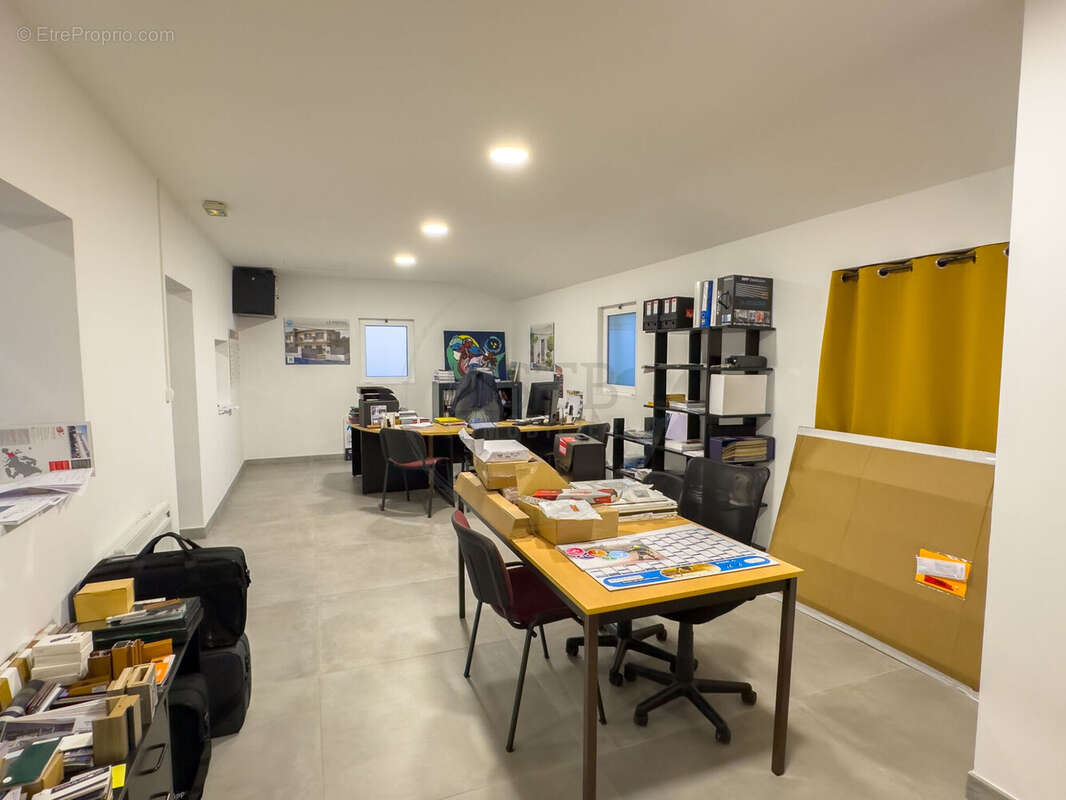 Commerce à CHOMERAC