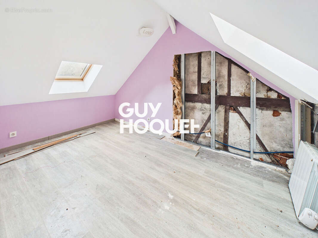 Maison Rouen 5 pièces 85 m2 !!!!!   MAISON AVEC PRESENCE DE MERULE  !!!!!! - photo 9