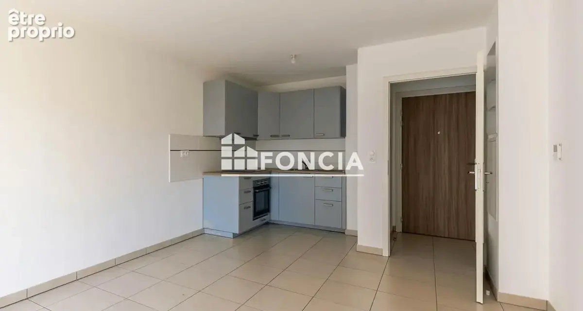 Exclusivite foncia - tres beau deux pieces avec terrasse de 14m2 - photo 9
