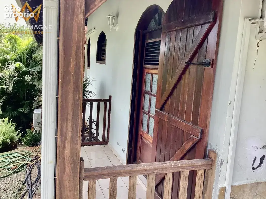 Belle villa + F3 indépendant à DUCOS (Martinique) - photo 10