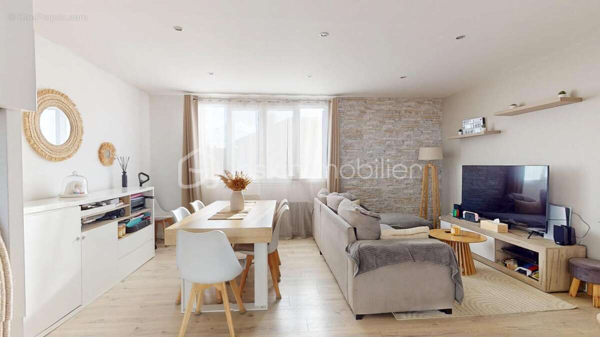 Maison à VIRY-CHATILLON