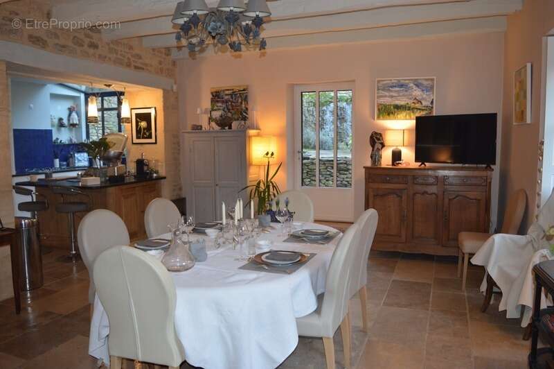 Maison de village en pierre - avec piscine - une annexe- au Bugue(24) - photo 13