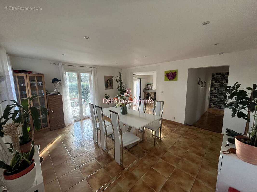 Maison à LE VAL