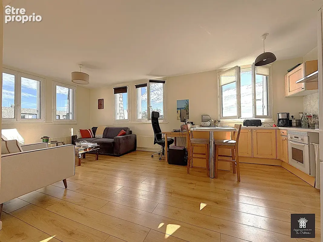 Appartement à VERSAILLES