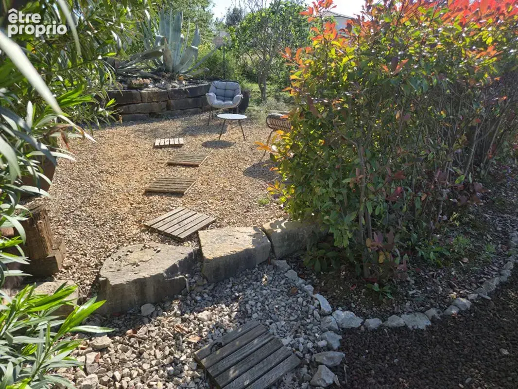 Villa avec piscine, dans un cadre résidentiel prisé - photo 5