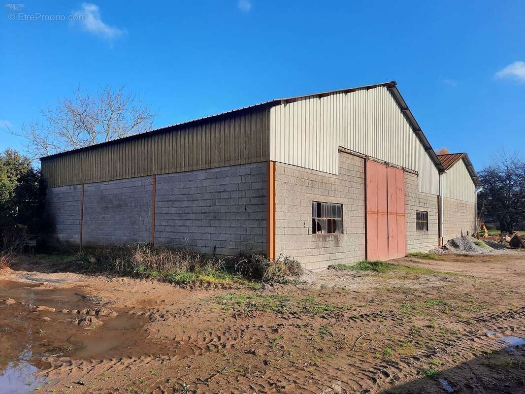 Parking à ARCHETTES