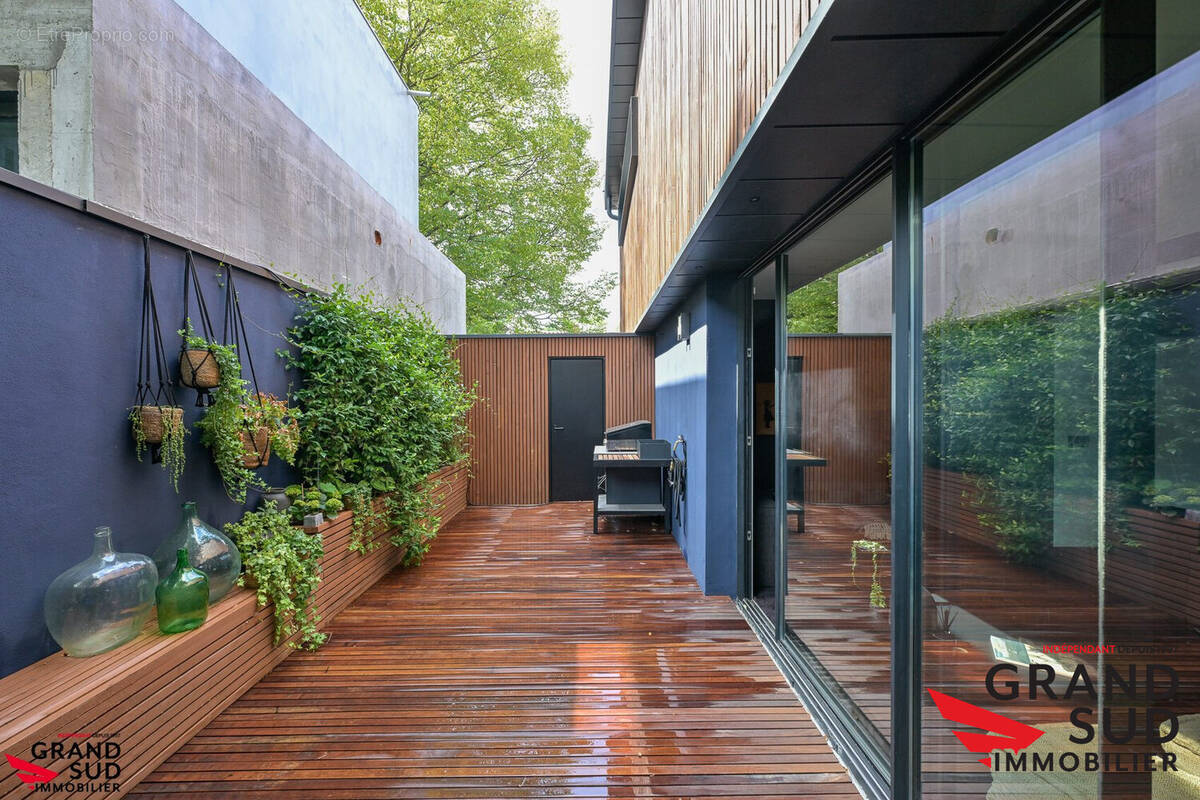 Maison 93 m² à Merignac  - photo 9