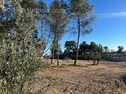 Terrain à SAINT-CLEMENT-DE-RIVIERE