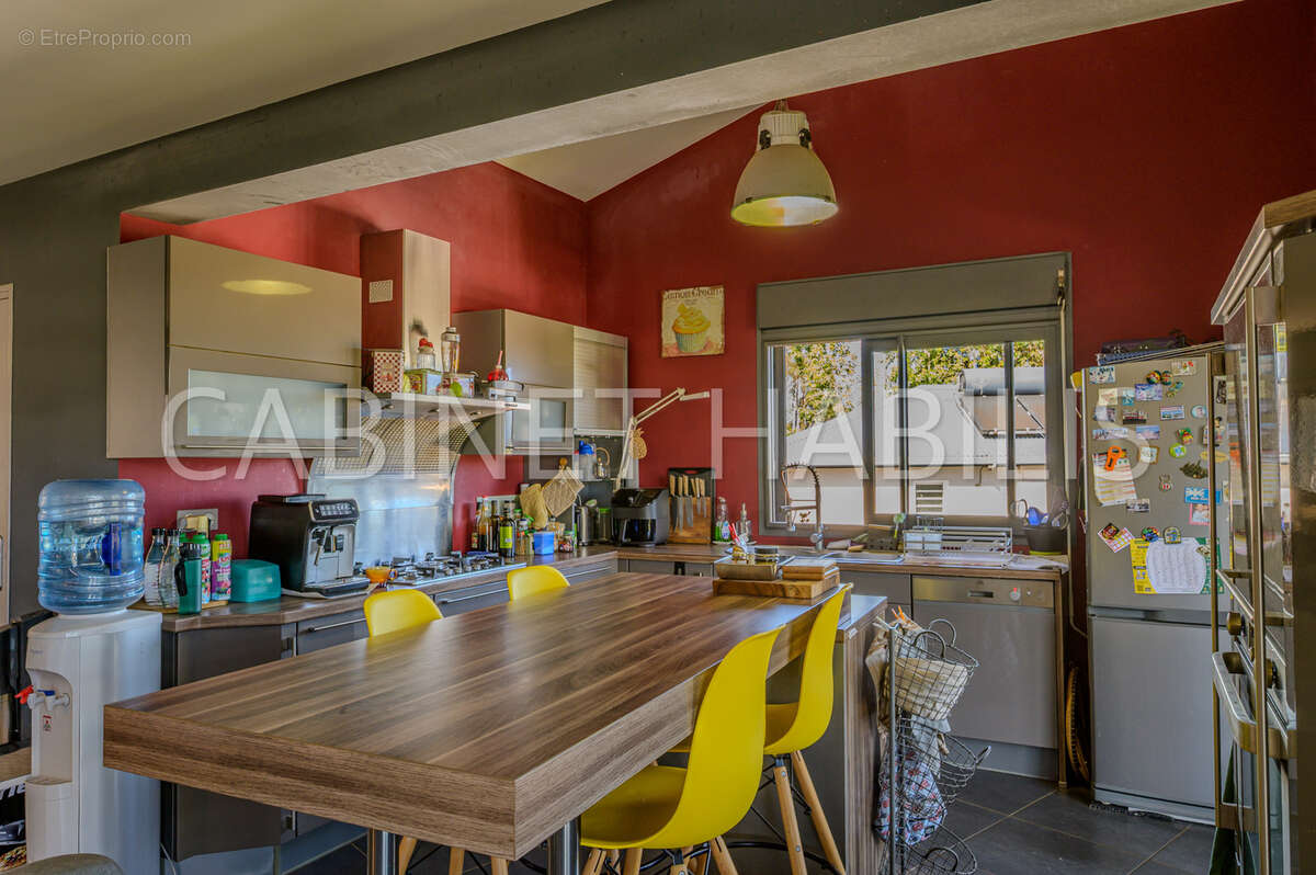 A vendre - villa de t6  de 248 m2 environ - le tampon - 728 000 € - photo 4