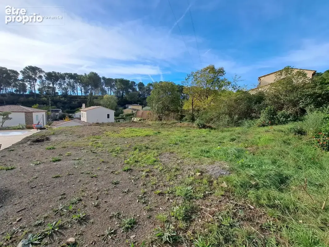 Terrain à bâtir de 1018 m² à AIX-EN-PROVENCE (13) - photo 2