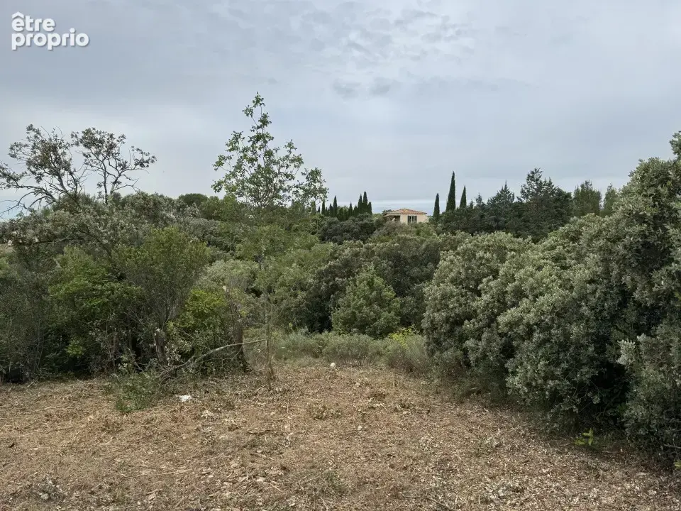 Terrain 384 m² à Villeneuve-Les-Avignon  - photo 3