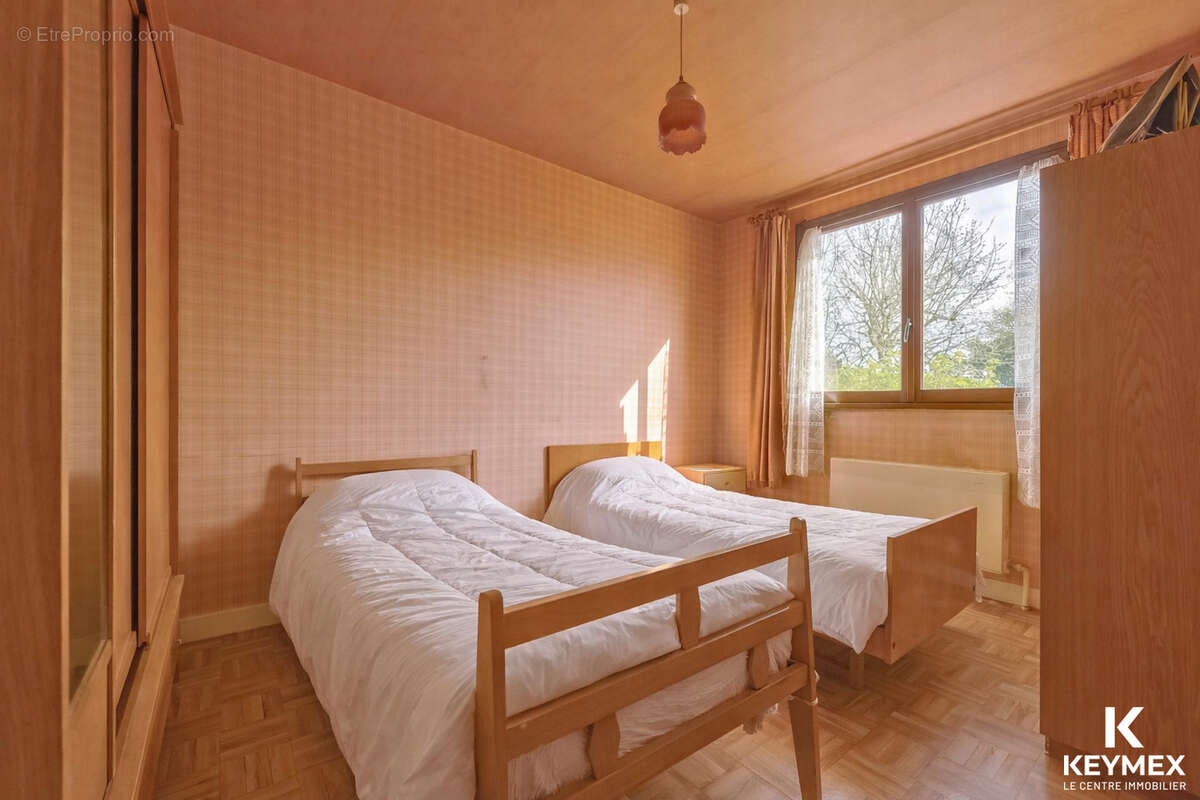 Maison à MERU