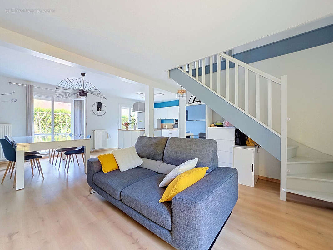 Maison Bretigny Sur Orge 5 pièce(s) 80.39 m2 - photo 2