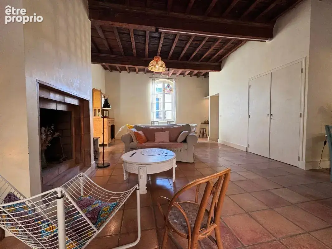 Maison de caractère du XVIe siècle : charme historique, terrasse de 80 m² et garage - photo 12