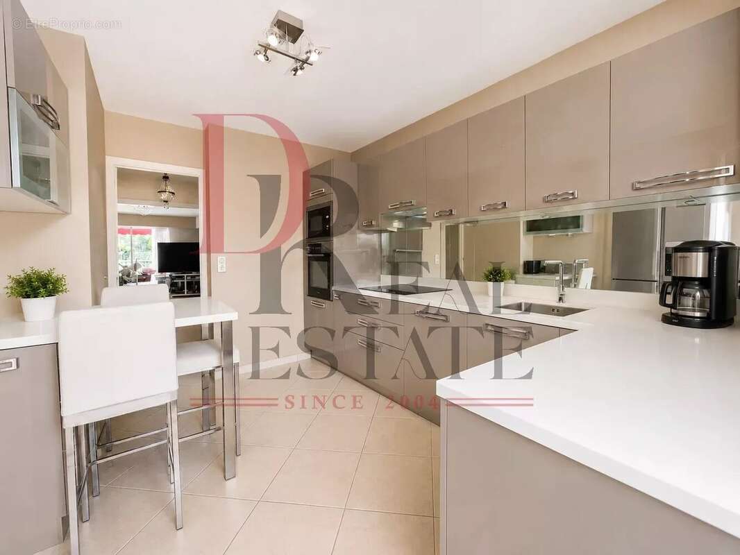 Appartement à LE CANNET