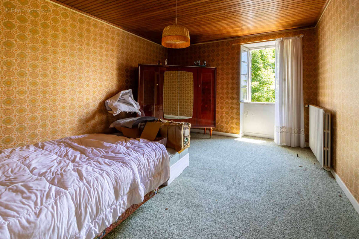 Maison à SAINT-MARTIAL-DE-NABIRAT