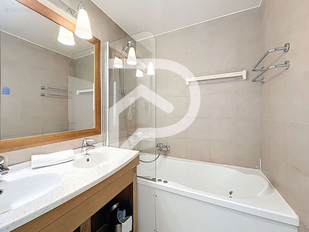 Maison à CHAMOUILLE