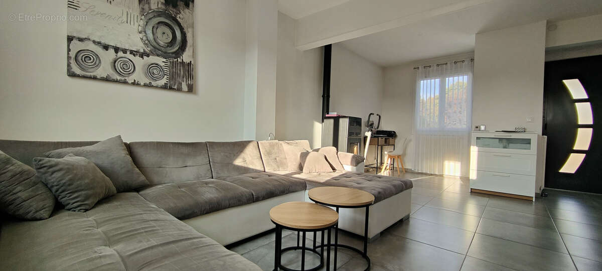 Maison à MOUSSY-LE-VIEUX