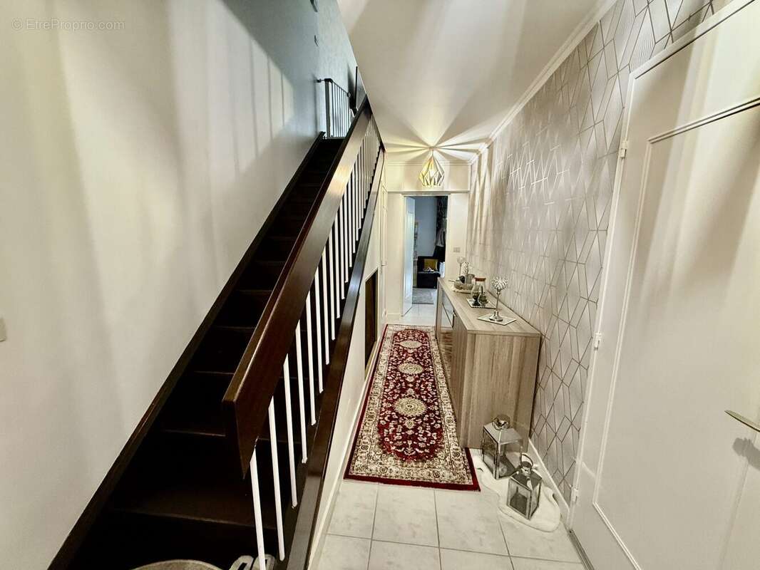 Maison à SURVILLIERS