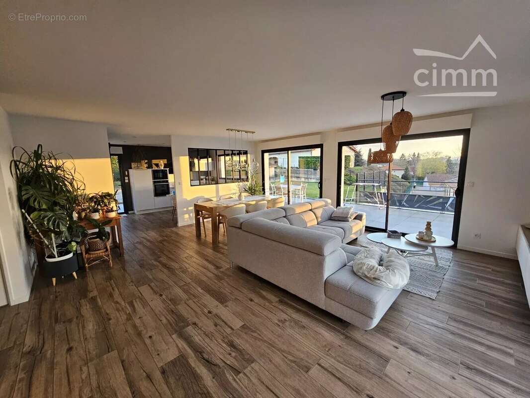 Maison à PONT-DU-CHATEAU