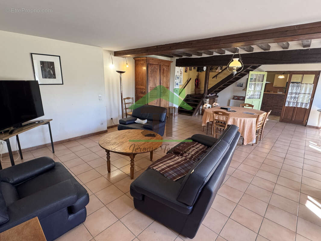 Maison à ARROU