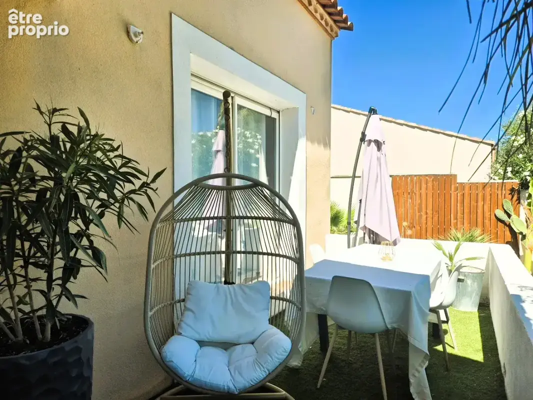 Villa de plain-pied avec garage et piscine - photo 3