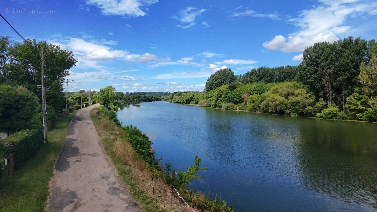 Appartement à LECHATELET