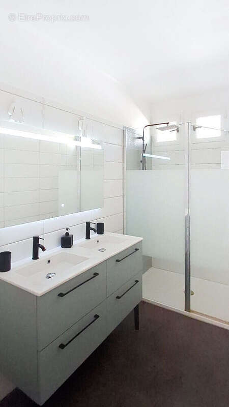 Maison à VILLENEUVE-LES-AVIGNON