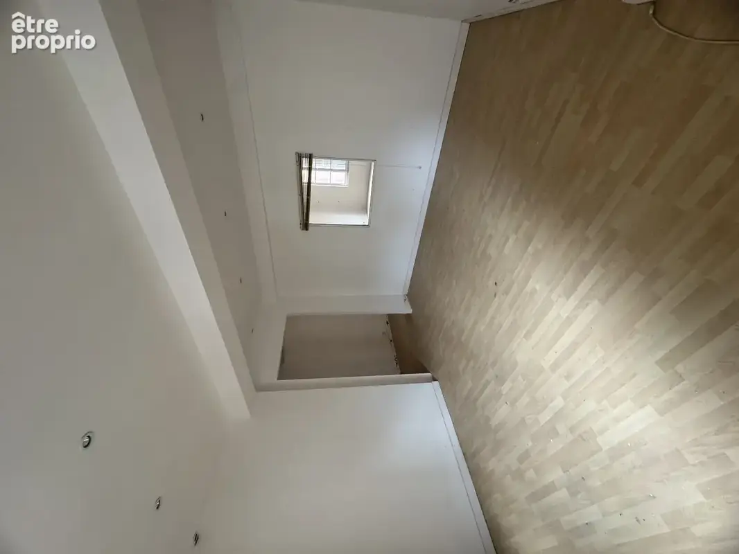 Immeuble commercial + appartements - photo 12
