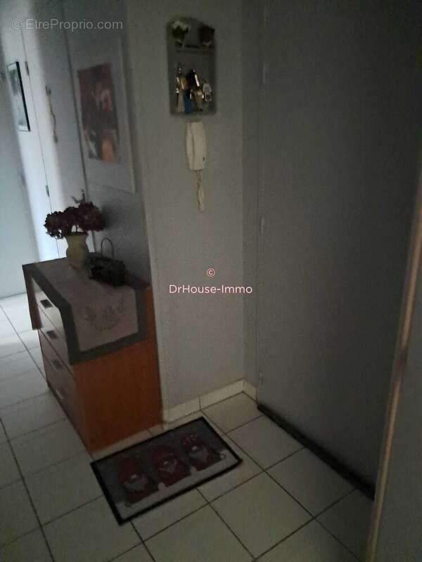 Appartement à ALLONNES