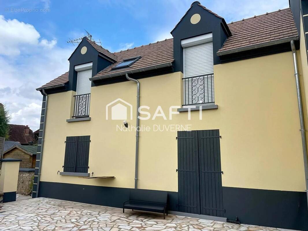Photo 1 - Maison à LIEUSAINT