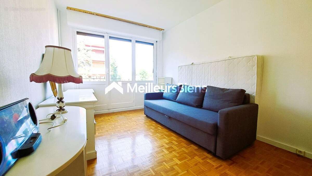 Appartement à ENGHIEN-LES-BAINS