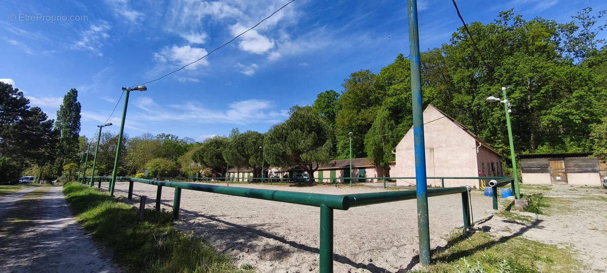 Autre à TAVERNY