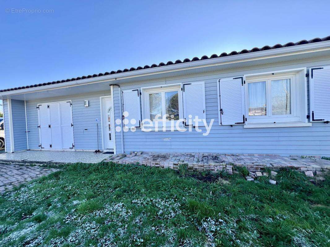 Maison à SAINTE-HELENE