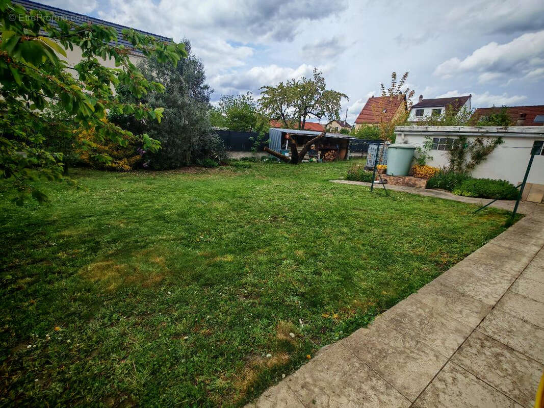Maison Sartrouville 6 pièce(s)-723 m² de terrain - photo 12