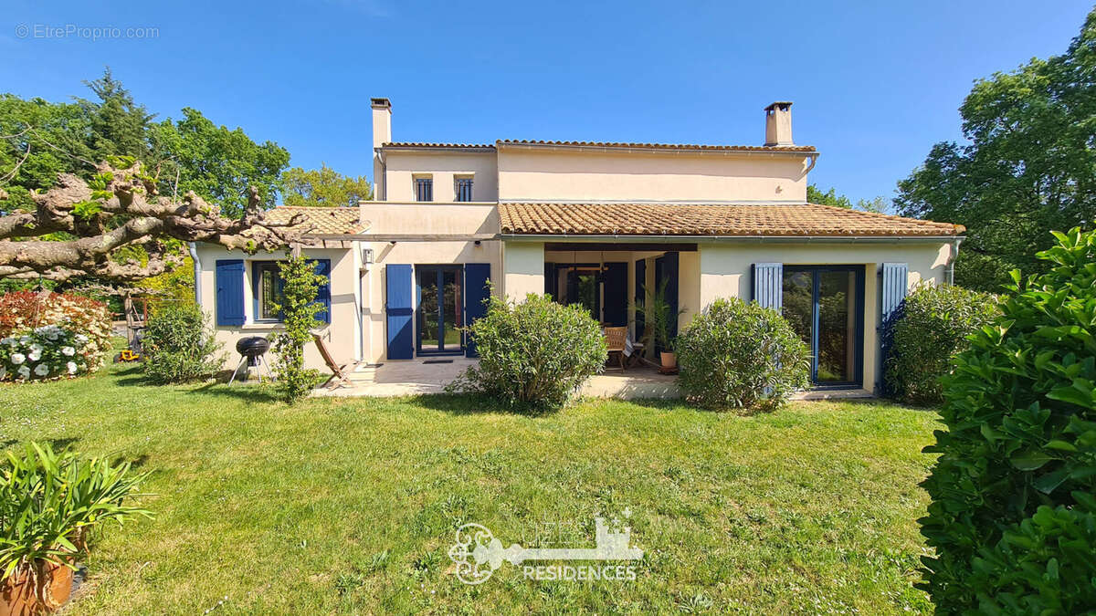 Maison à UZES