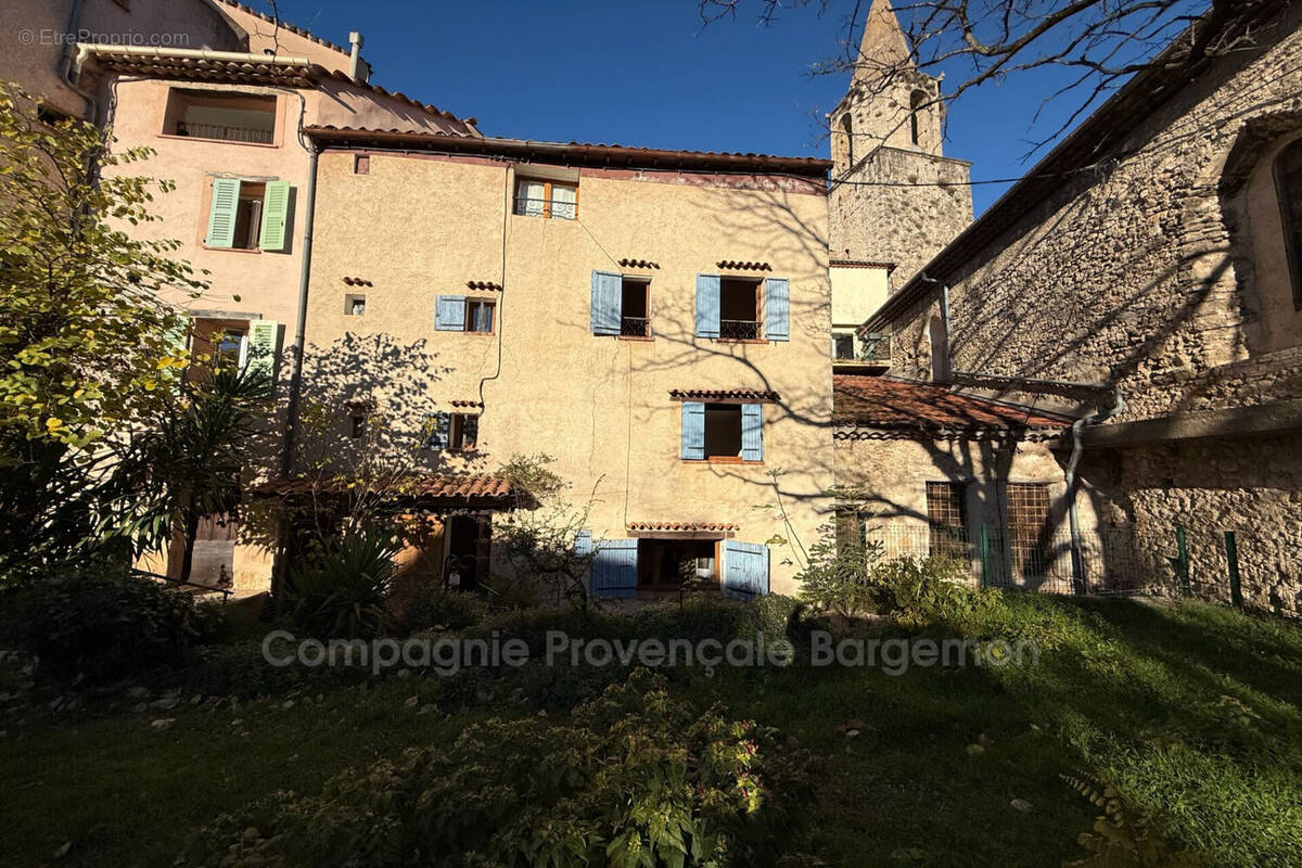 Maison à BARGEMON